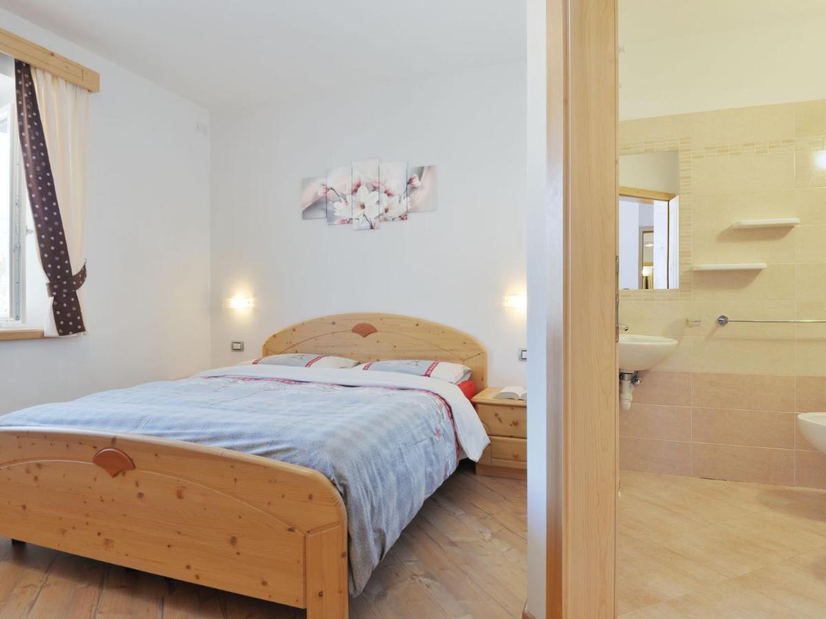 Apartment Fabio Deluca By Interhome